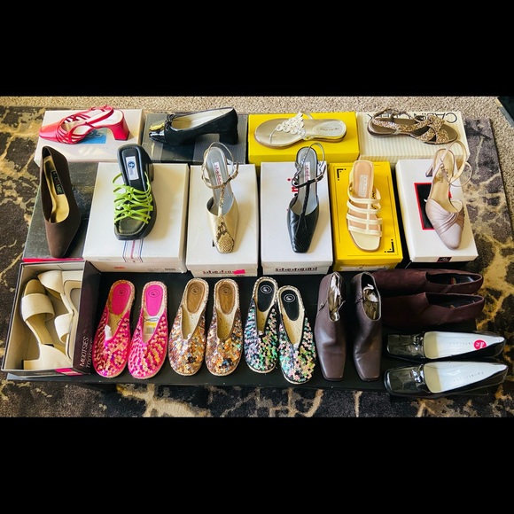 Size 8 Women’s Shoes - Picture 1 of 5